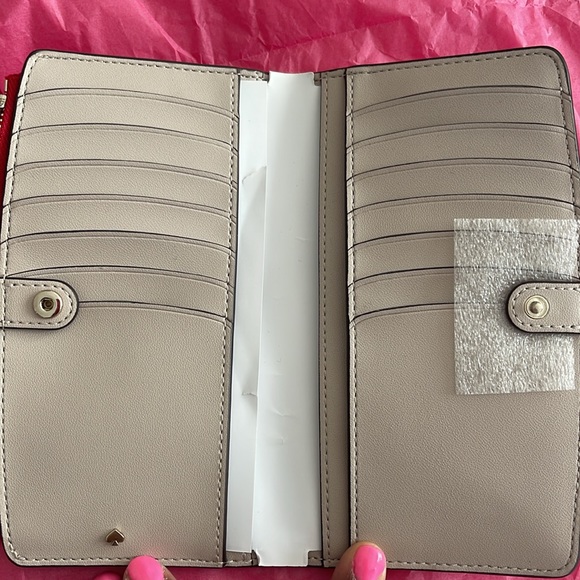 NWT Red Kate spade Clutch. - Picture 2 of 13